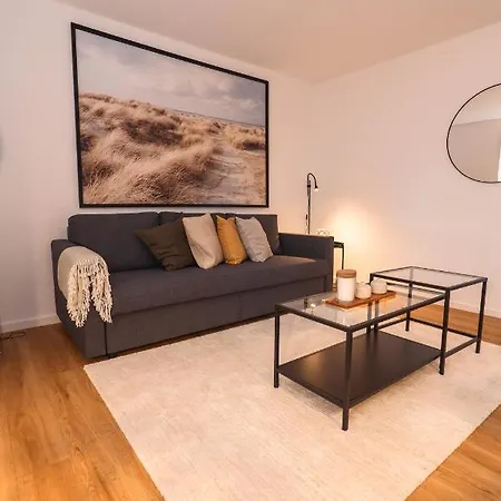 Mit Tiefgarage U. Balkon Apartament