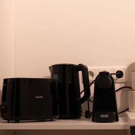 Mit Tiefgarage U. Balkon Apartament