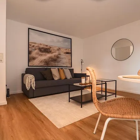 Mit Tiefgarage U. Balkon * بادربورن