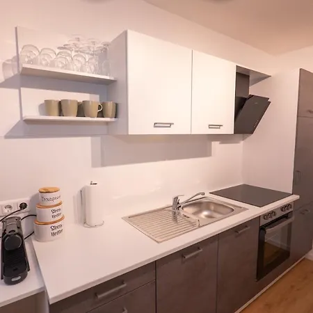 Mit Tiefgarage U. Balkon Apartment Paderborn