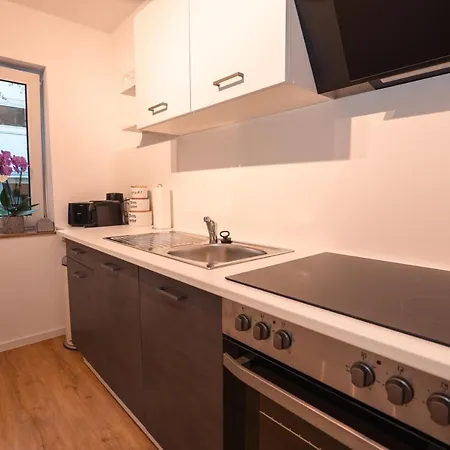 Mit Tiefgarage U. Balkon شقة بادربورن