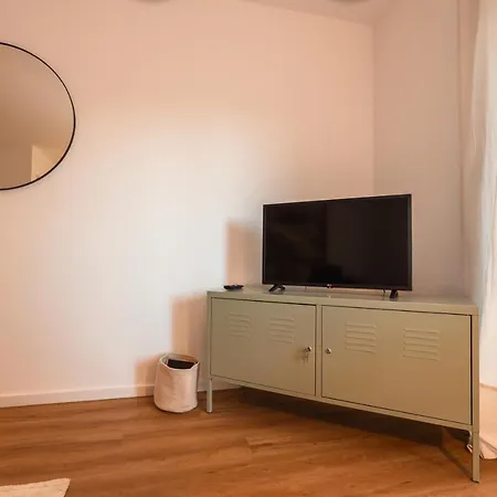 Mit Tiefgarage U. Balkon * بادربورن