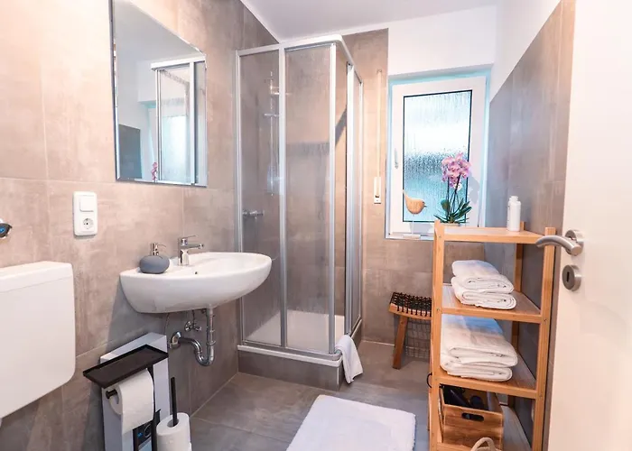 Mit Tiefgarage U. Balkon Lejlighed