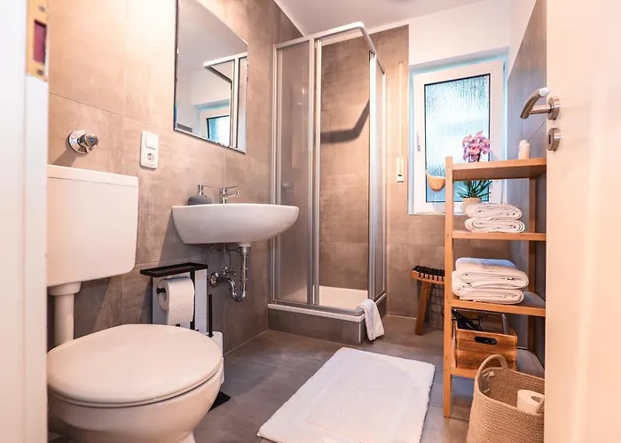 Lejlighed Mit Tiefgarage U. Balkon *