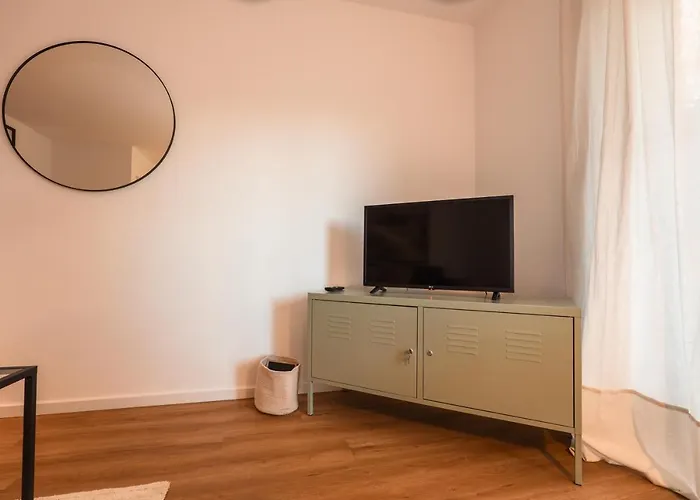 Mit Tiefgarage U. Balkon * Paderborn